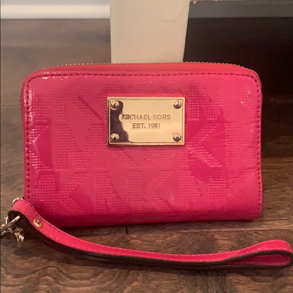 Michael Kors wristlet wallet